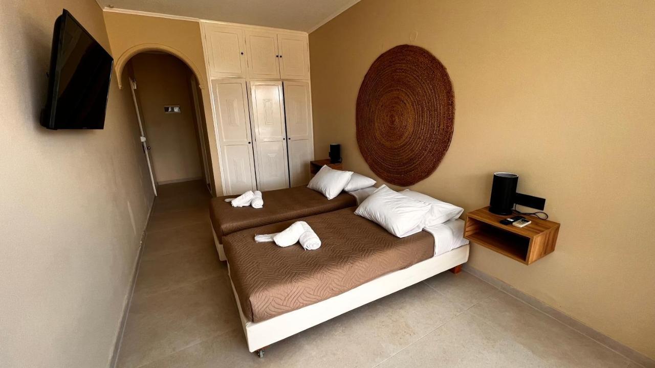 Central Hotel Sidari シダリオン エクステリア 写真